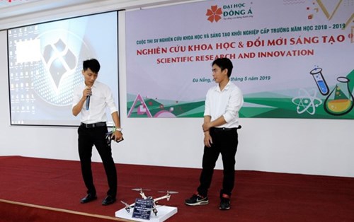 Phát triển Quỹ hỗ trợ sinh viên nghiên cứu khoa học và sáng tạo khởi nghiệp hằng năm