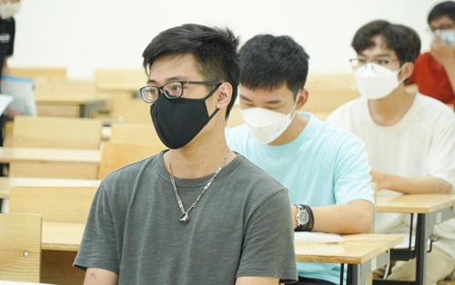 Không để đến sát thời gian hết hạn mới nộp lệ phí