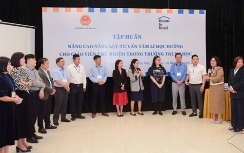 Nâng cao năng lực tư vấn tâm lý học đường cho giáo viên chủ nhiệm